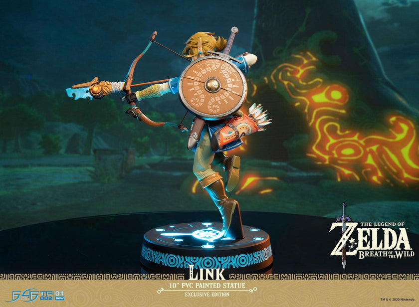The Legend of Zelda: Breath of the Wild Link estatua