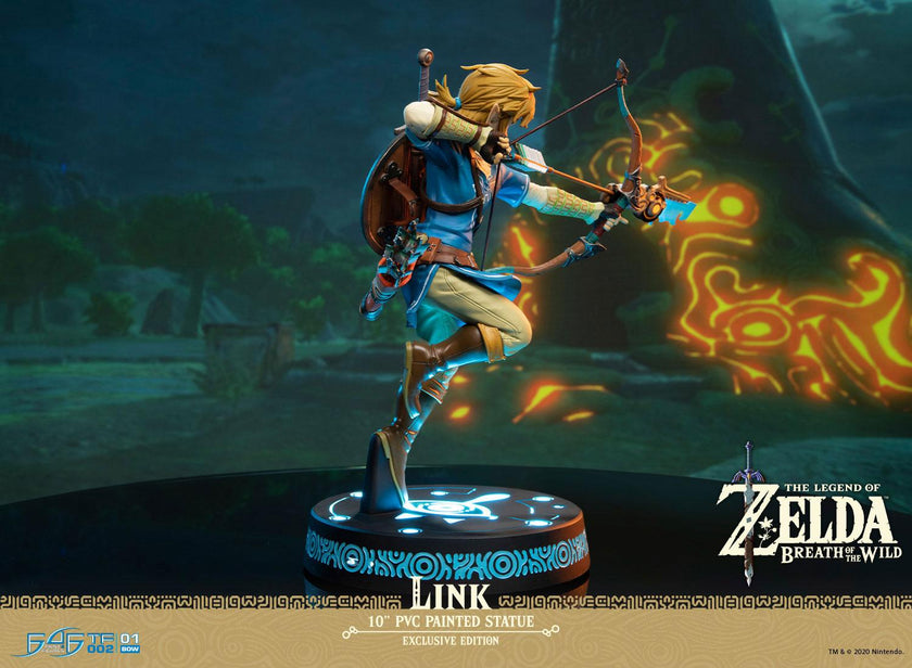 The Legend of Zelda: Breath of the Wild Link estatua