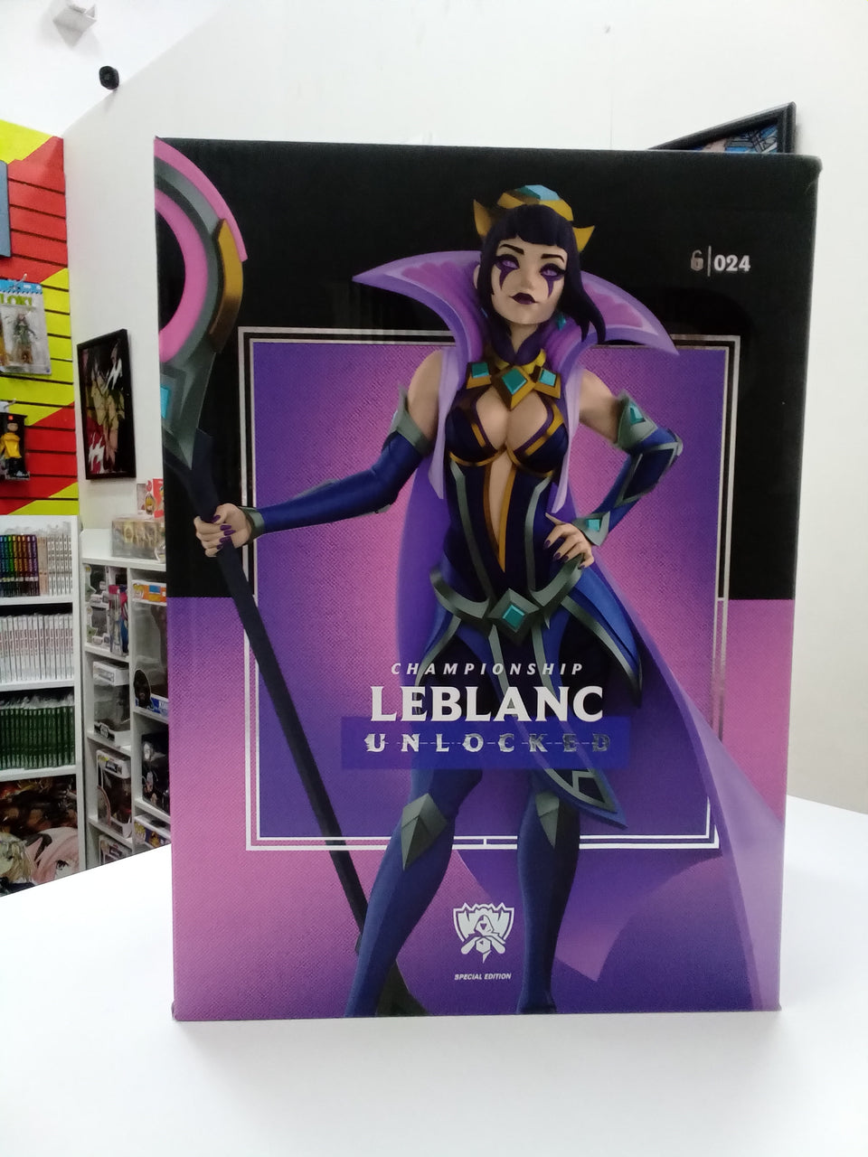 League of Legends unlocked 024 Championship LeBlanc estatua